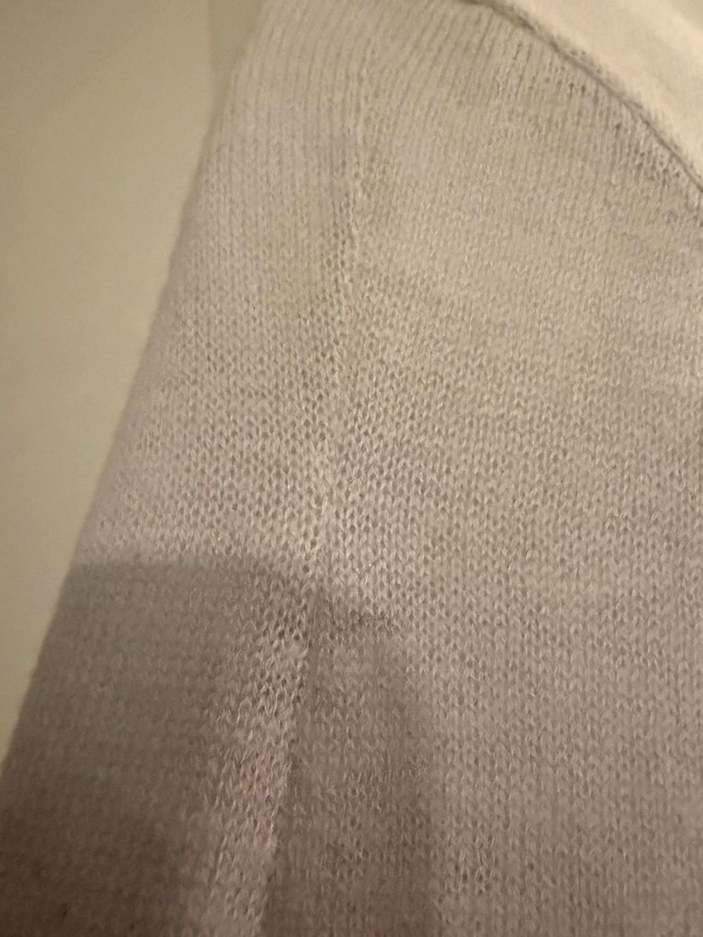 SKIMS Darling Delicate Light Lavender Cashmere Cardigan Sweater S NEW (repair) - Picture 3 of 5